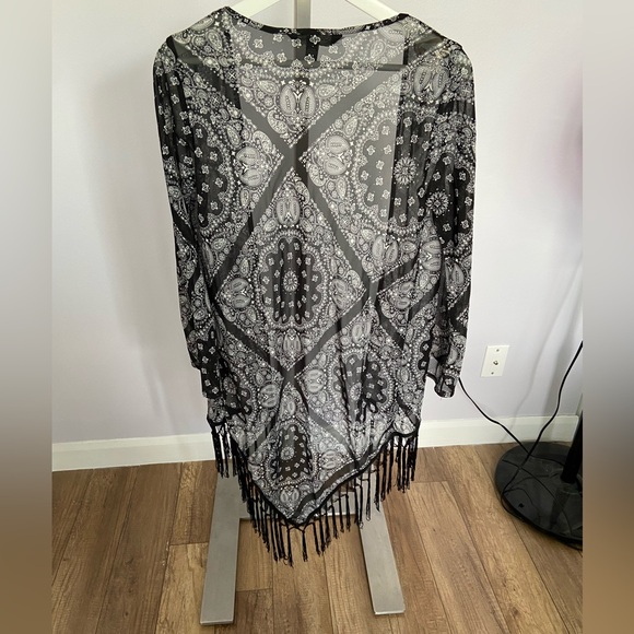 Light jacket 🖤 - Picture 2 of 3